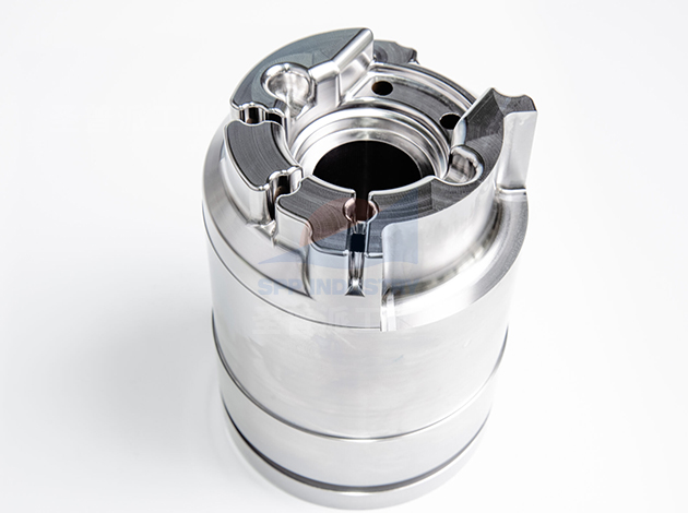 Toolmaking and mold machining specialists