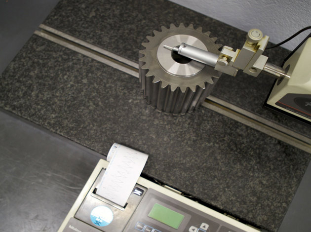 Large-scale CNC machining manufacturer with high precision and complexity